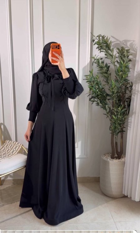 فستان اسود